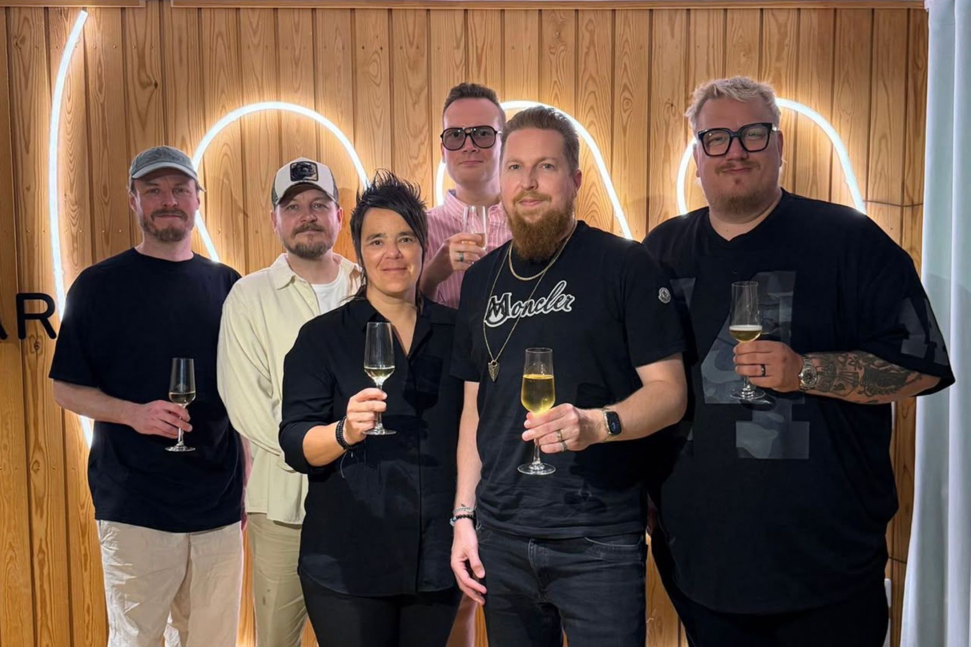 Warner Music osti Mökkitie Recordsin katalogin